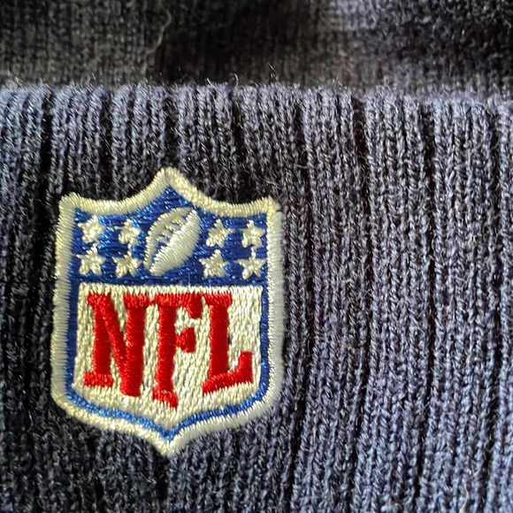 New England patriots winter hat - Picture 5 of 7